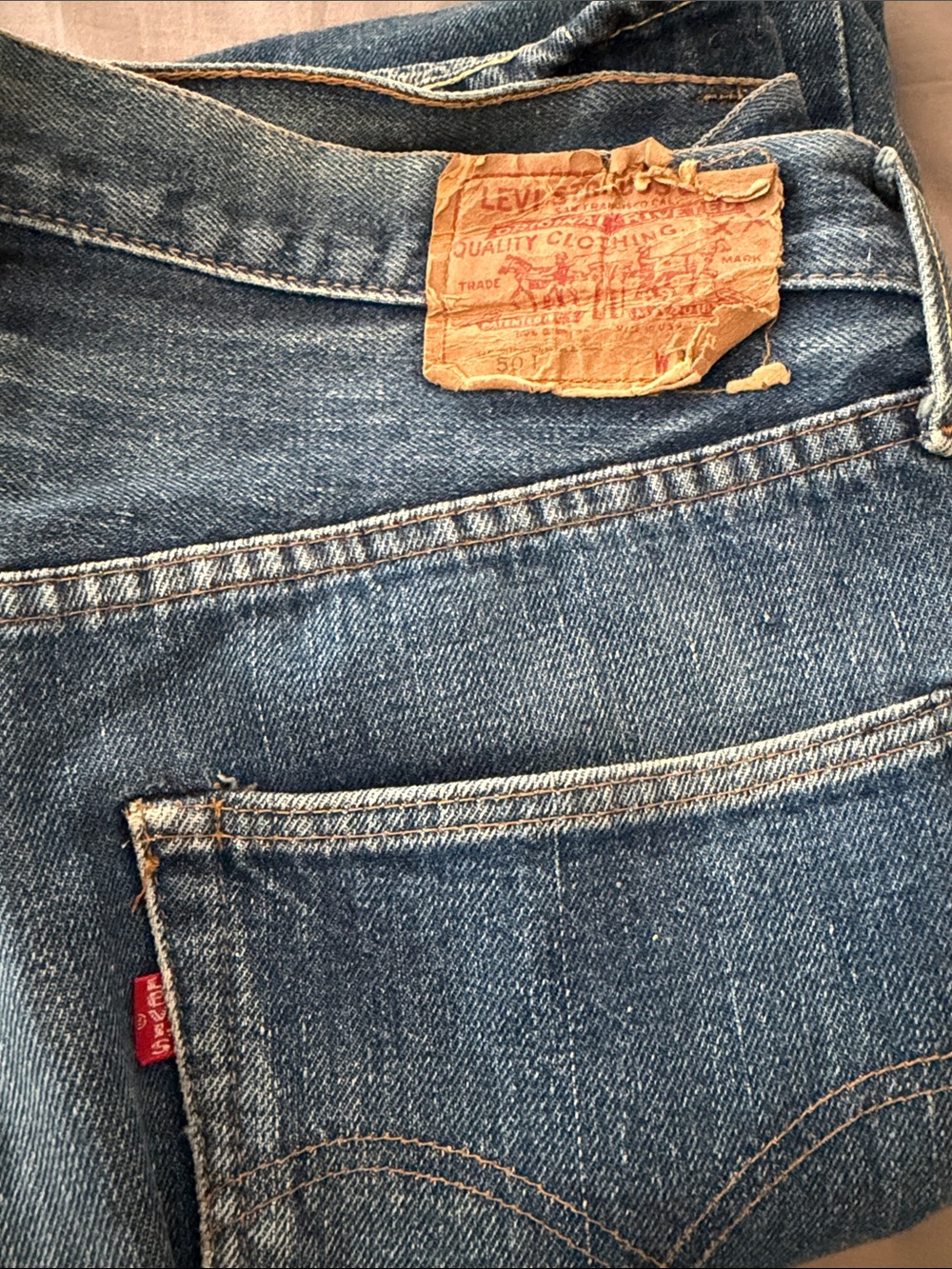 Vintage 501’s Levi's 35x35 Men's Denim Straight Jeans in Medium Blue